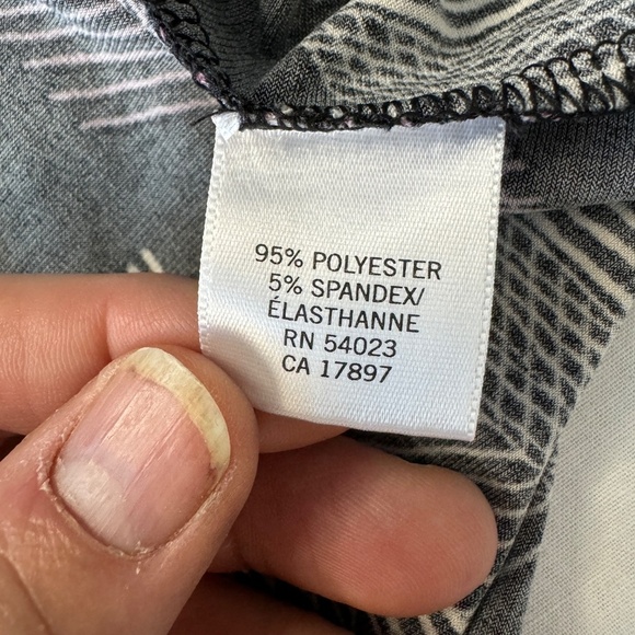 Banana Republic Factory Women's Sleeveless V-Neck Knot Blouse Multicolor Small - Picture 5 of 10